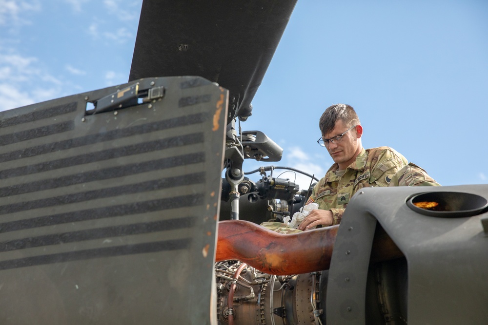 DEFENDER-Europe 21: UH-60 Blackhawks arrive in Albania