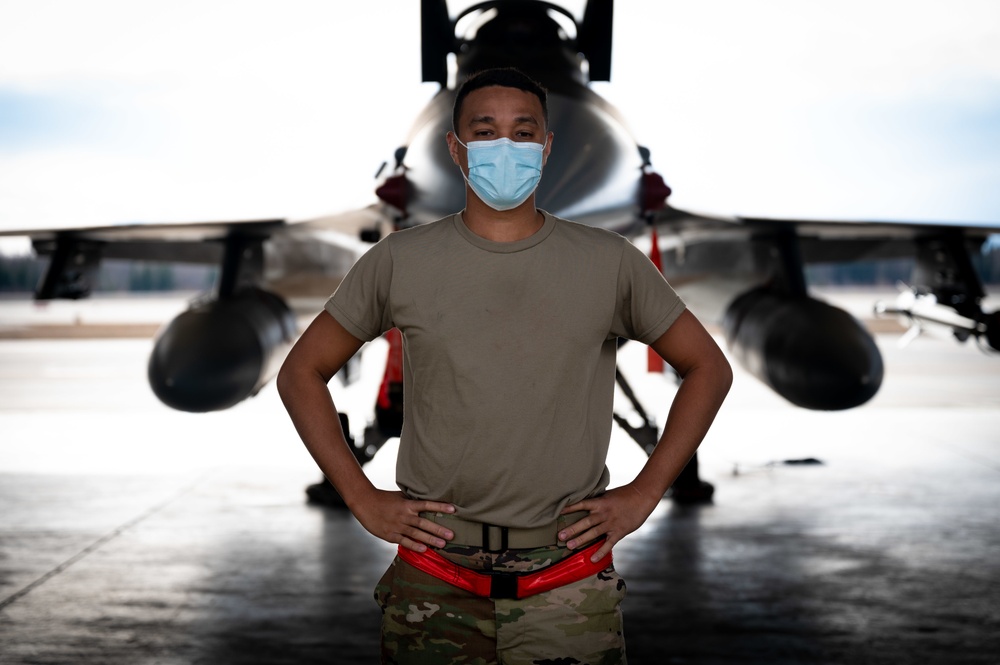 Best of both worlds: civilian pilot to Air Force maintainer