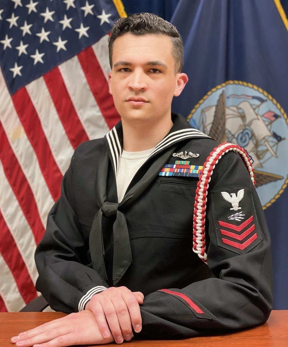 IWTC Virginia Beach Learning Site Groton Instructor Trains “Silent Service” Sailors to Fight and Win