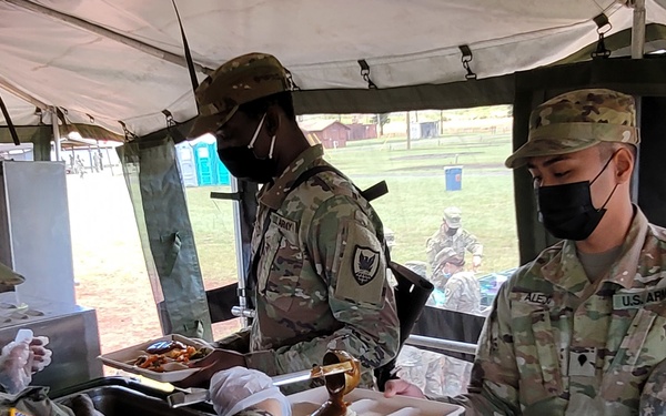 Army Reserve Soldiers of Pacific Signal-Cyber Team conduct headquarter’s first field culinary operations