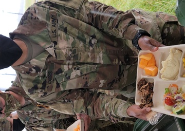 Army Reserve Soldiers of Pacific Signal-Cyber Team conduct headquarter’s first field culinary operations