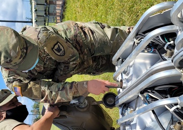 Army Reserve Soldiers of Pacific Signal-Cyber Team conduct headquarter’s first field culinary operations