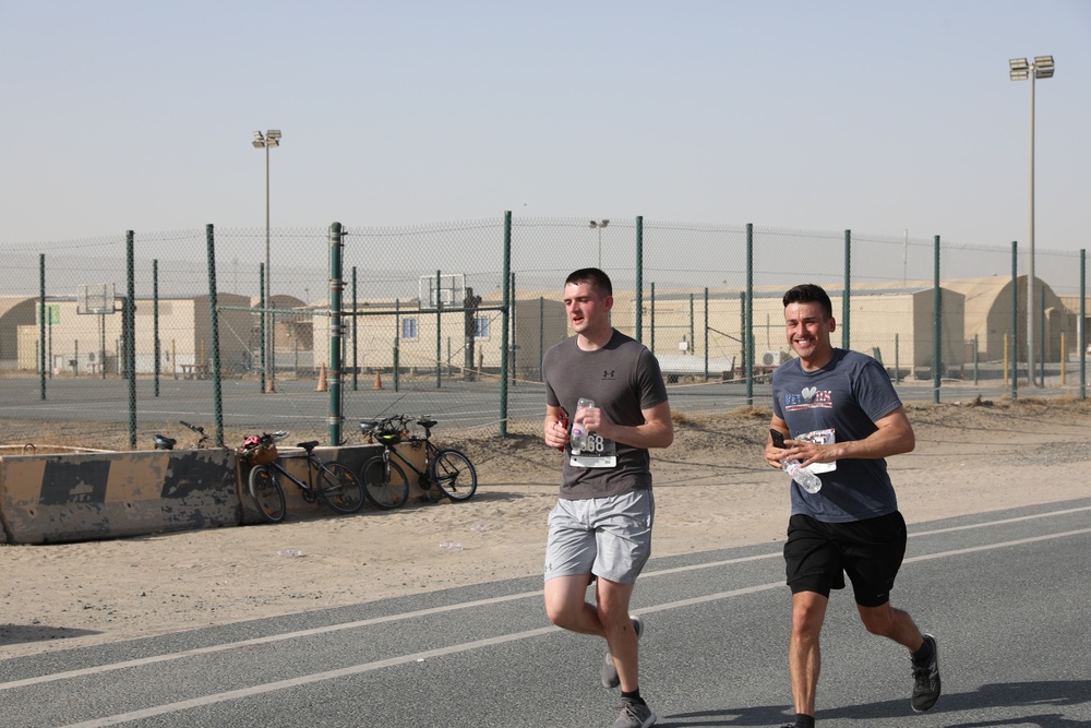 'Brickyard' Soldiers host 400 Indy Mini runners at Camp Arifjan