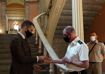 Serbian ambassador, chaplains tour Statehouse during Ohio visit