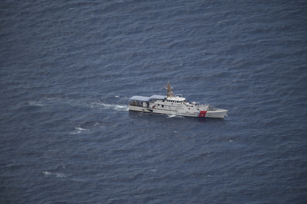 Coast Guard, DoD Partners conduct search and rescue exercise off N.C. coast