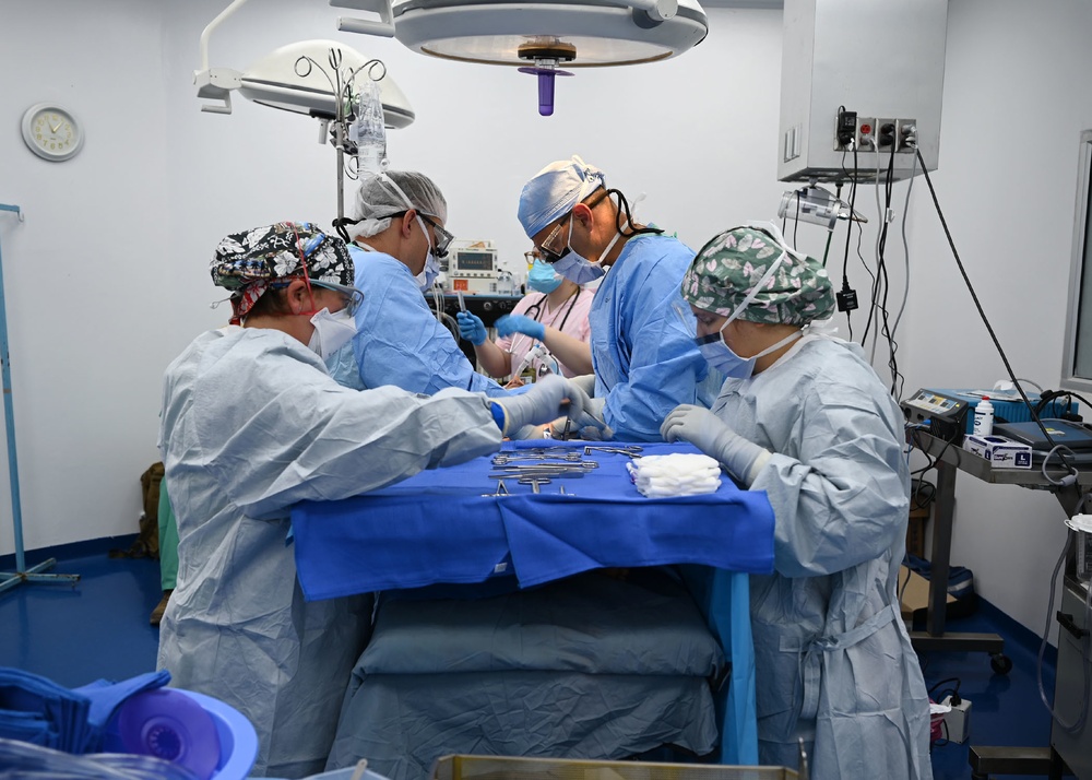 Resolute Sentinel 21: Deployed medics operate in Honduras