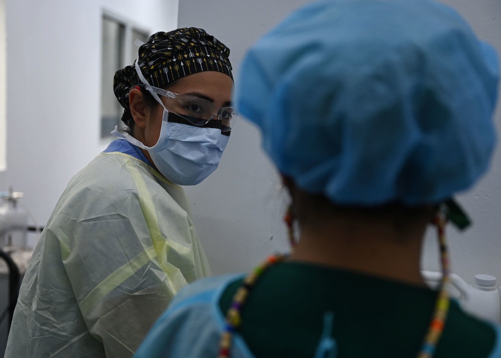 Resolute Sentinel 21: Deployed medics operate in Honduras
