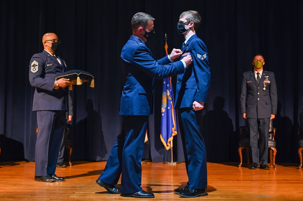 19th AW C-130J crew awarded for heroism on deployment