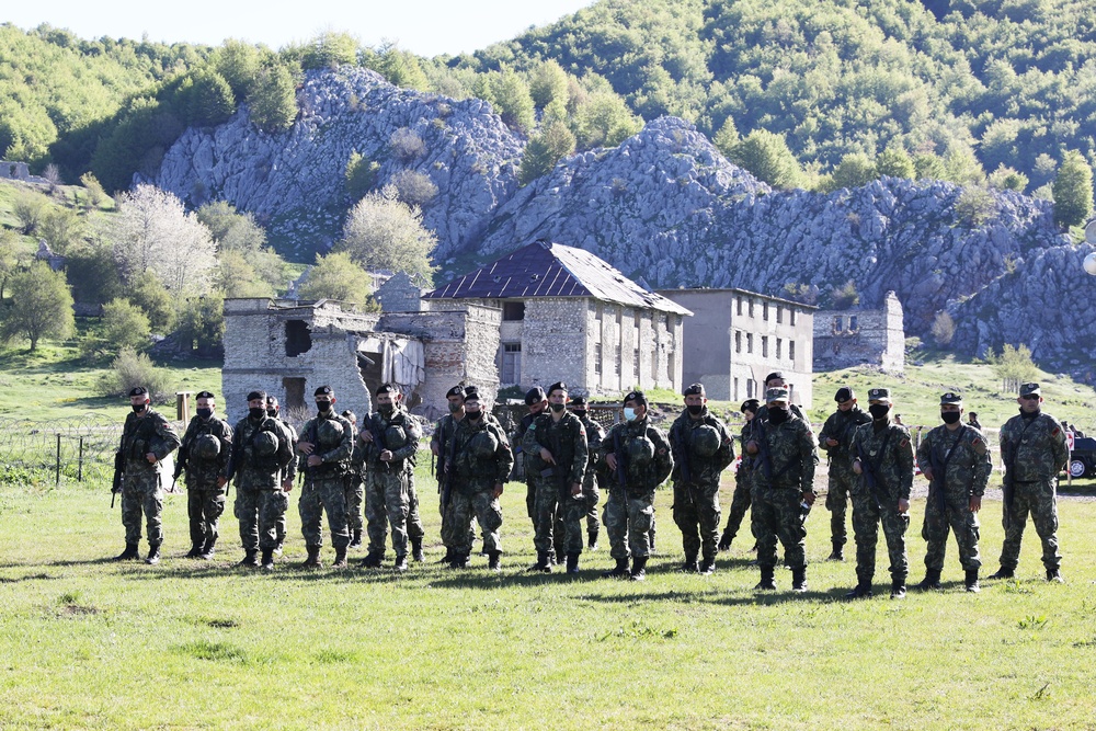 U.S., Albanian troops train at Biza