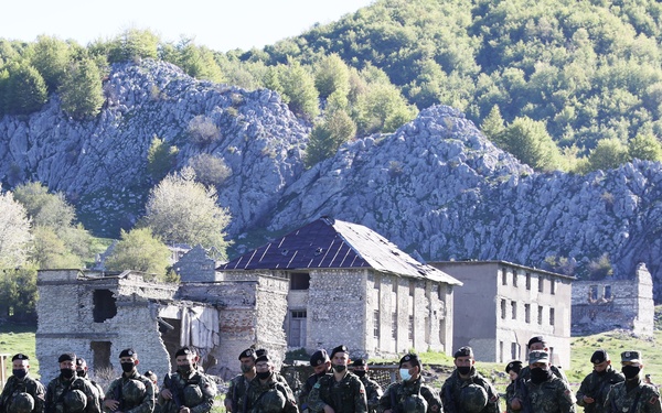 U.S., Albanian troops train at Biza