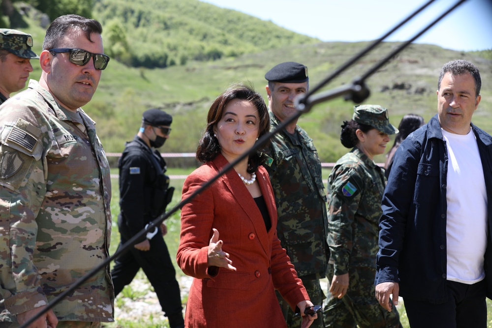 U.S. AmbassadorYuri Kim visits U.S. Troops in Albania