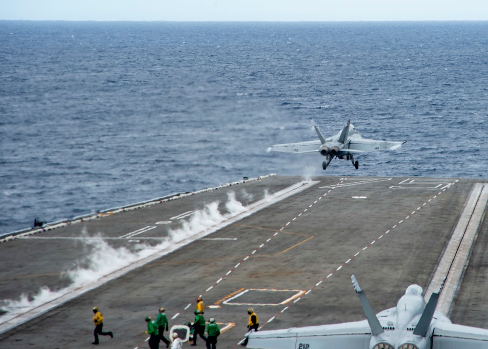 DVIDS - Images - USS Harry S. Truman (CVN 75) transits the Atlantic ...