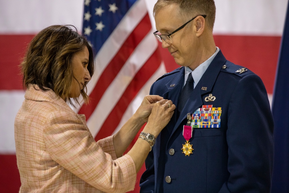 Col. David Meissen retires after 25 years