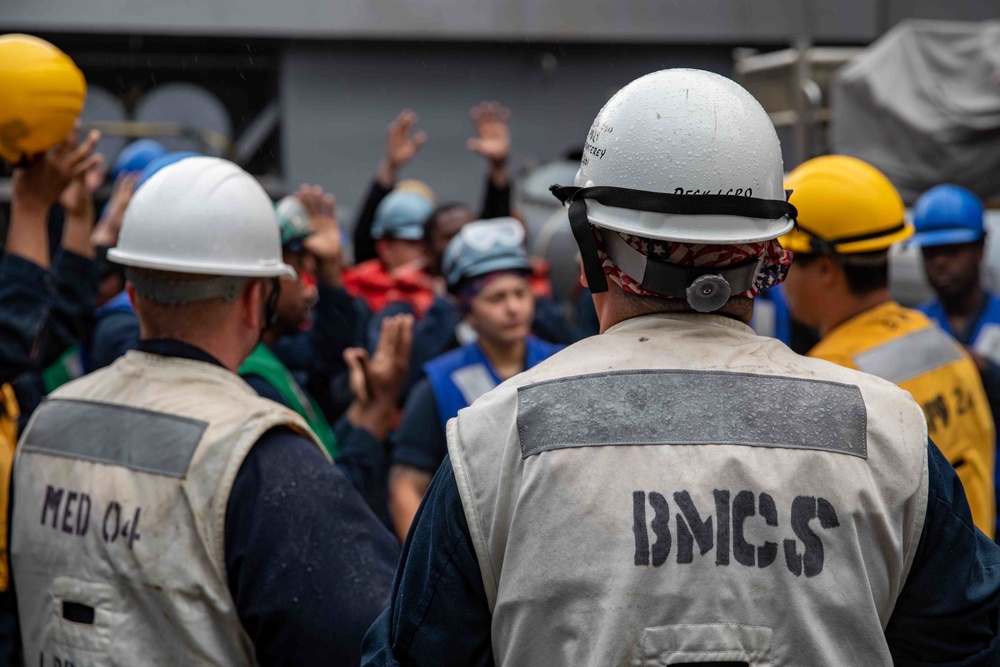 Arlington conducts an underway replenishment