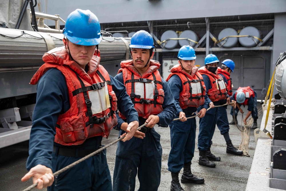 Arlington conducts an underway replenishment