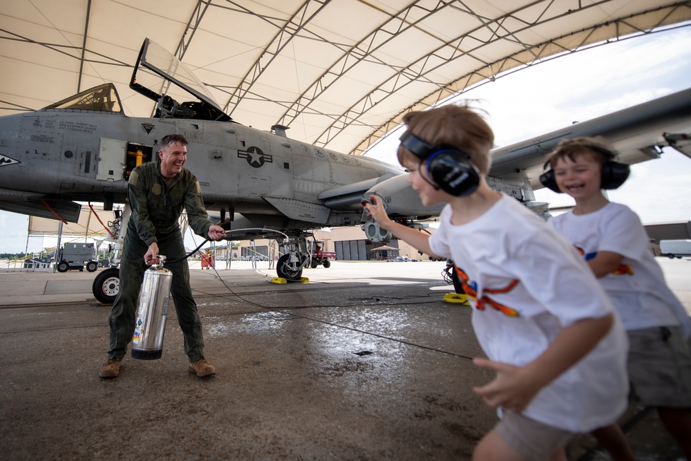 23 WG commander conducts final flight