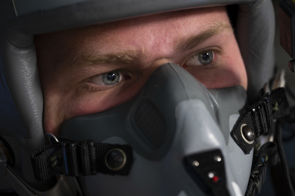 Mobility Guardian 21: Globemaster HALO training