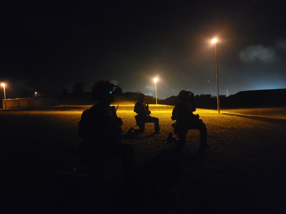 1st SFG(A) Green Berets train on direct action in Japan