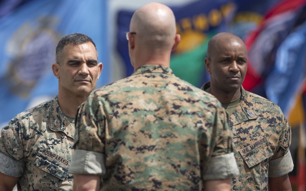 Passing the colors: MCAS KBay conducts CoC