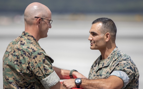 Passing the colors: MCAS KBay conducts CoC