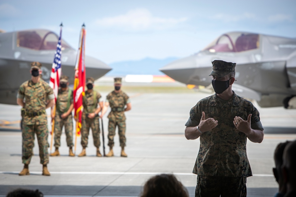 VMFA-121 relief and appointment ceremony