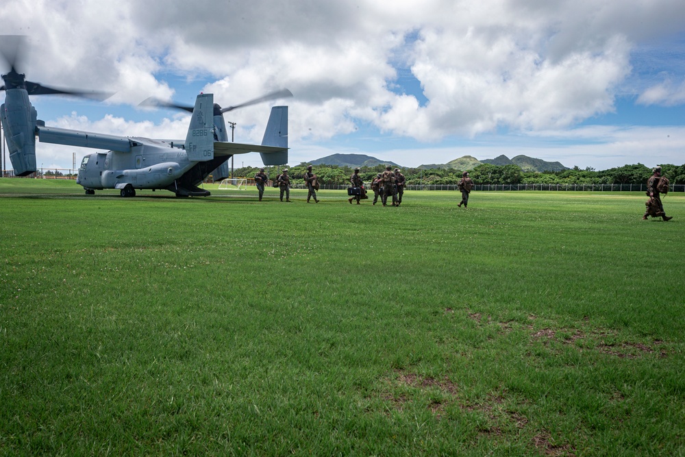 US Marines conduct on and off drills