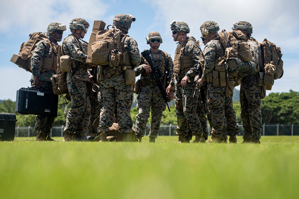 US Marines conduct on and off drills