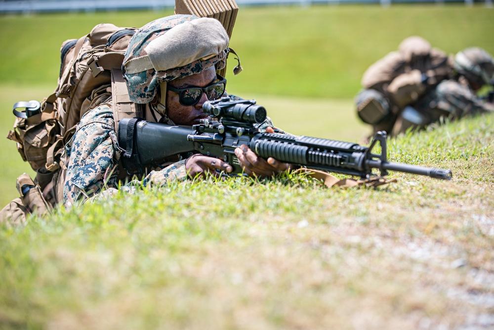 US Marines conduct on and off drills