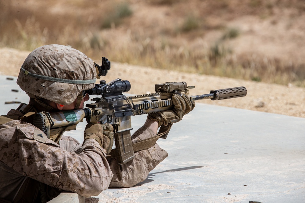 2/1 Conducts Unknown Distance Range