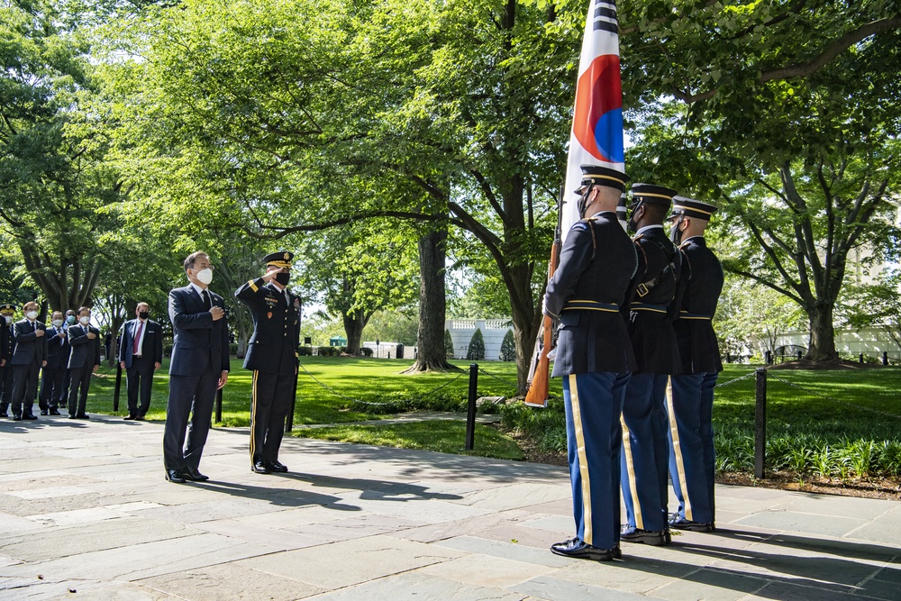 President Moon Jae-in of the Republic of Korea Participates in an Armed Forces Full Honors Wreath-Laying Ceremony at the Tomb of the Unknown Soldier