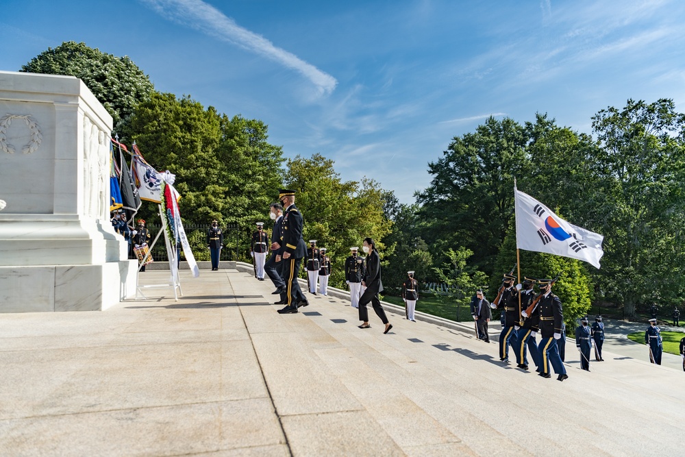 President Moon Jae-in of the Republic of Korea Participates in an Armed Forces Full Honors Wreath-Laying Ceremony at the Tomb of the Unknown Soldier
