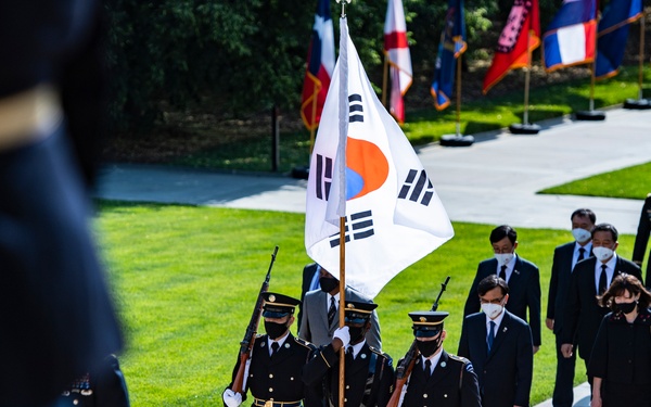 President Moon Jae-in of the Republic of Korea Participates in an Armed Forces Full Honors Wreath-Laying Ceremony at the Tomb of the Unknown Soldier