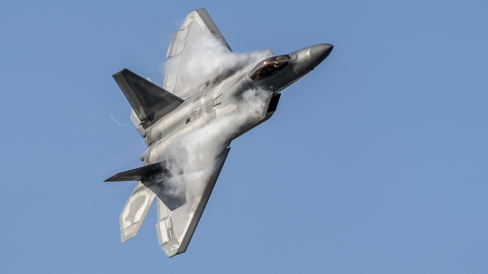 Friday Sights: F-22 Demo Team Practice