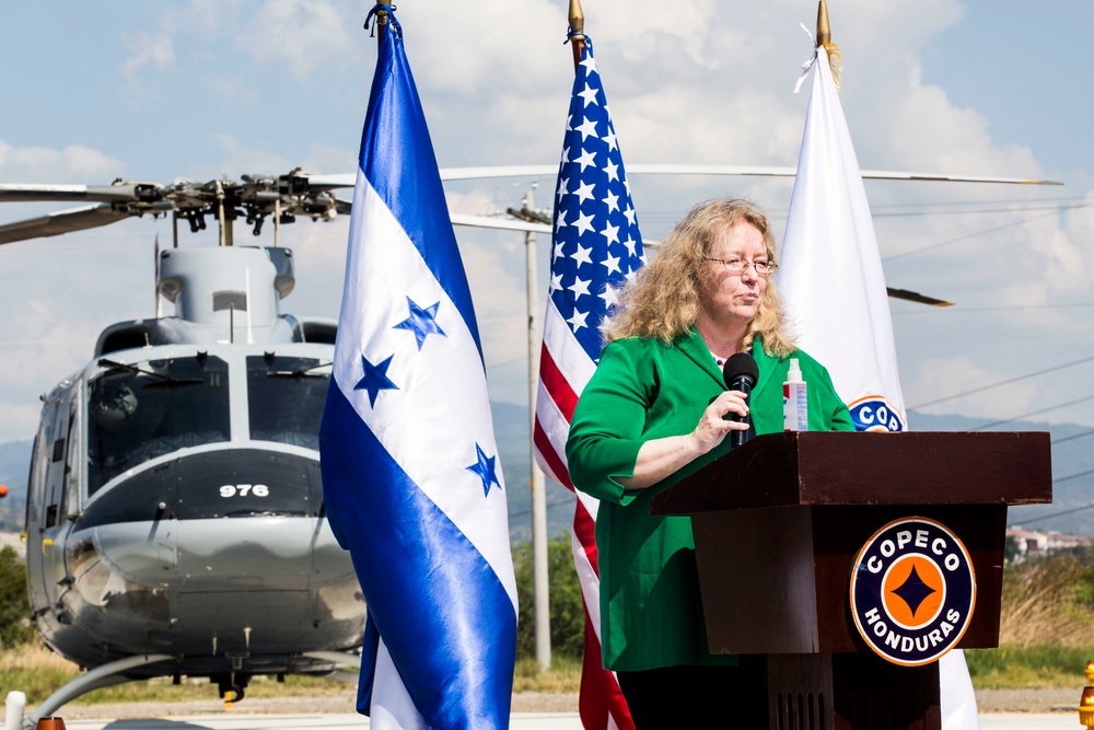 Ribbon cutting ceremony for helicopter landing pad in Tegucigalpa