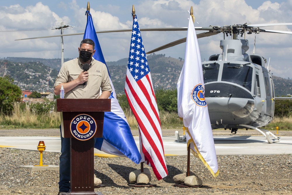 Ribbon cutting ceremony for helicopter landing pad in Tegucigalpa