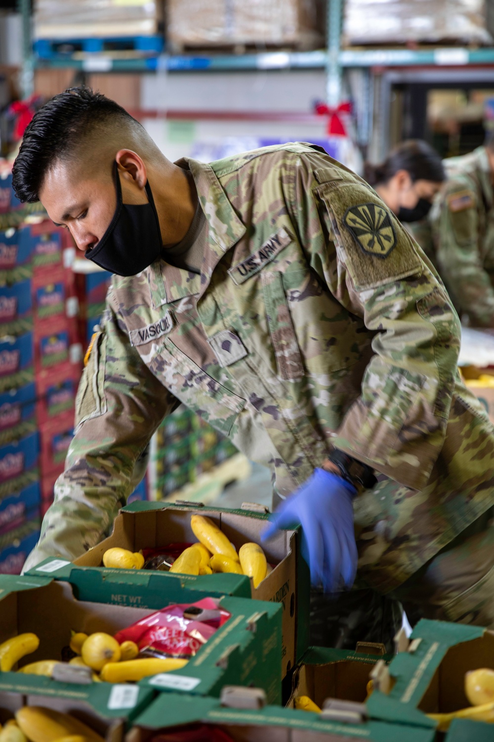AZNG Helps Local Food bank