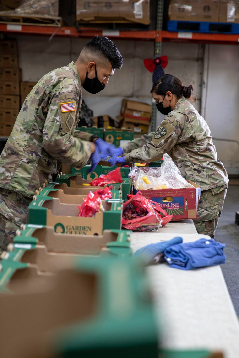 AZNG Helps Local Food Bank
