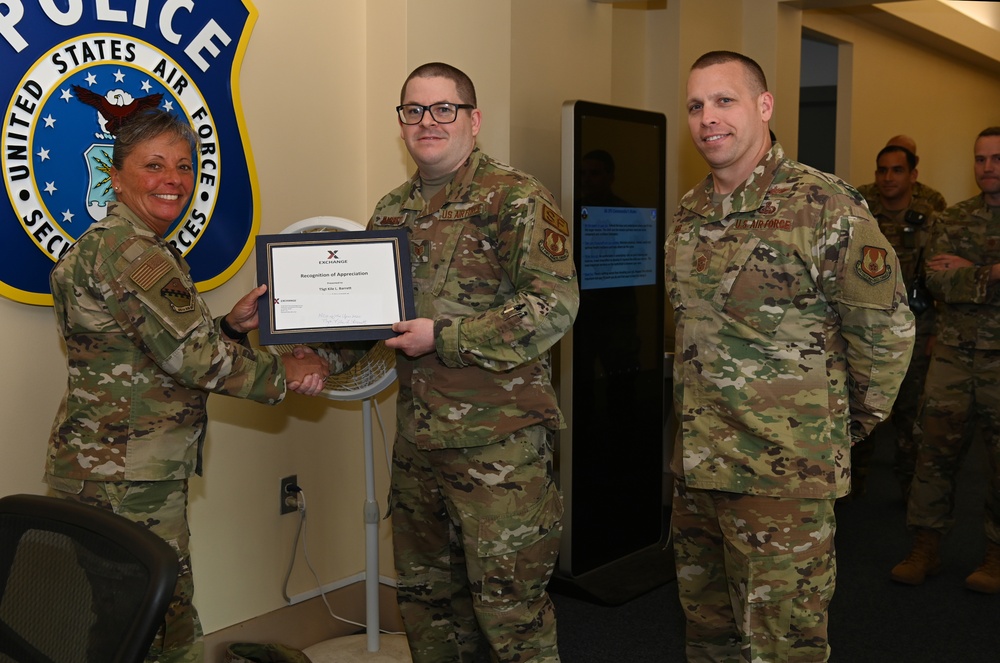 AAFES recognizes airman