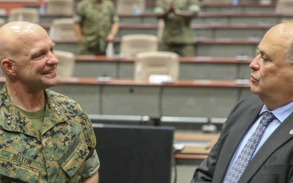 US Marine Corps Forces South welcomes 3-star commander