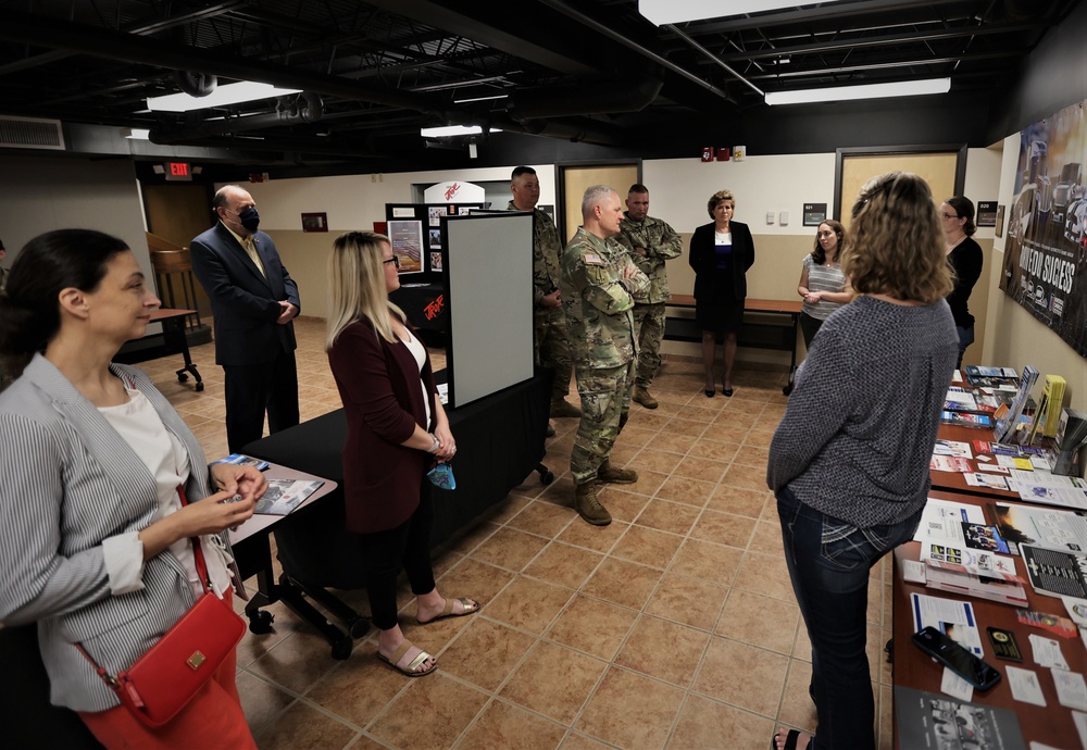 Fort Knox spouse co-work space tour