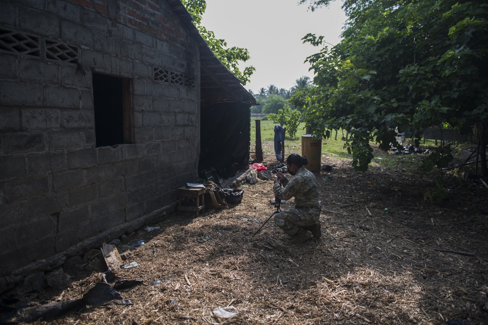 JTF-Bravo veterinary service vaccinates cattle in Tamarindo, El Salvador during Resolute Sentinel 21