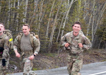 Spartan Paratroopers Complete Norwegian Foot March