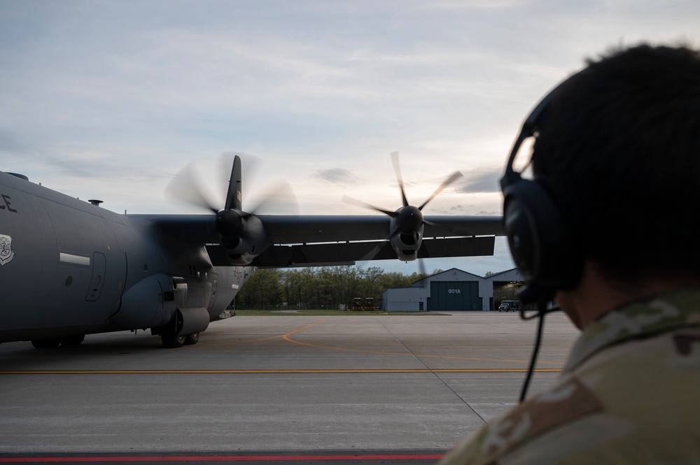 Mobility Guardian 21: Super Hercules night flight