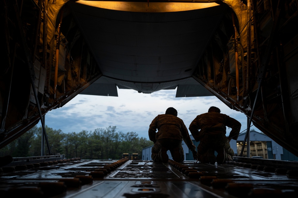 Mobility Guardian 21: Super Hercules night flight