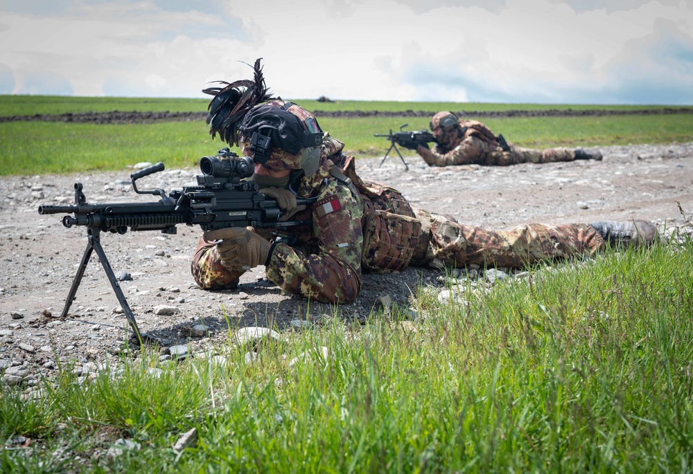 Italian Soldiers assigned to the 1st Mechanized Battalion ‘Bersaglieri’ hold their position