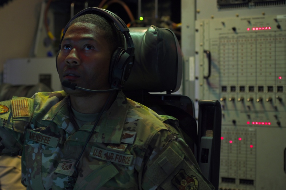 E-3 Sentry crew participates in Desert Mirage exercise