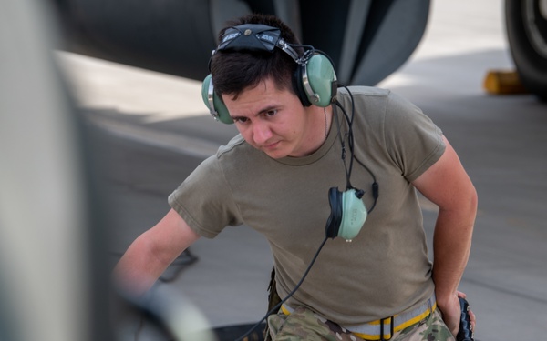 “Hot Pit” training across region; AUAB hosts event with PSAB maintainers