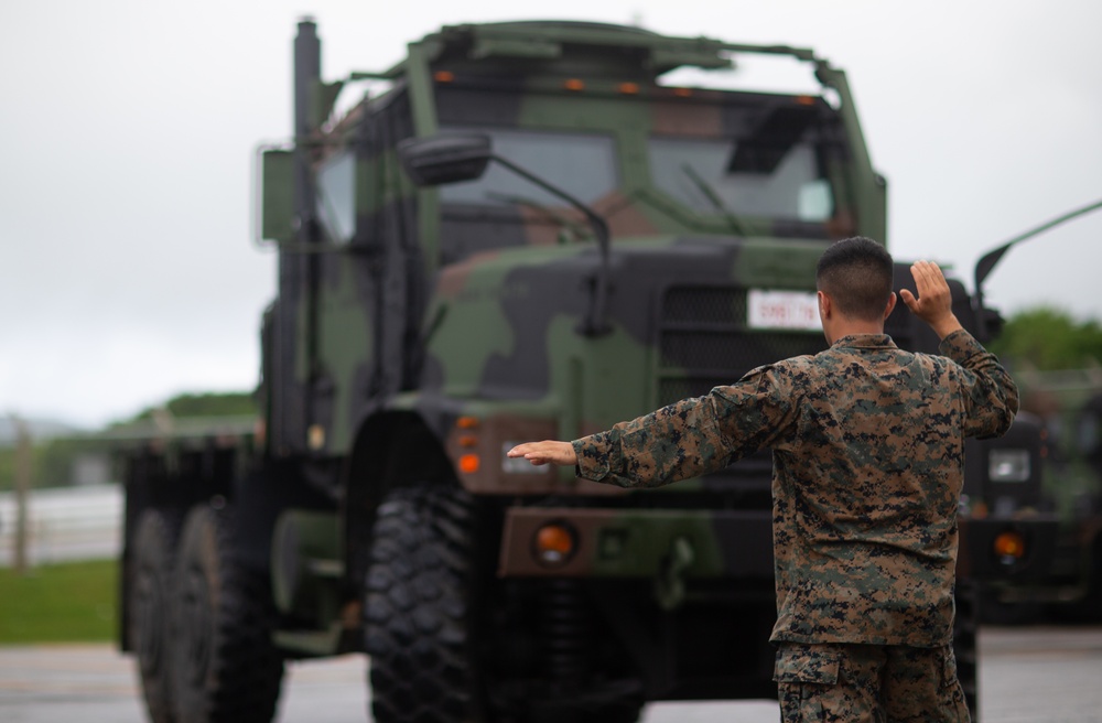 Marines with 31st MEU conduct a humanitarian exercise
