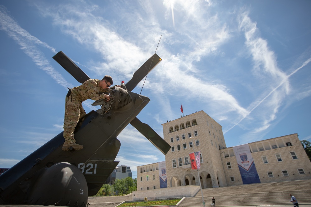 DEFENDER-Europe 21: UH-60 Blackhawks land in downtown Tirana, Albania