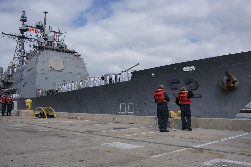 USS Bunker Hill Returns from Deployment